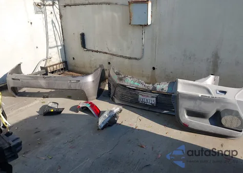 2020 Toyota Sienna Le from USA, damaged, VIN 5TDKZ3DC6LS087800